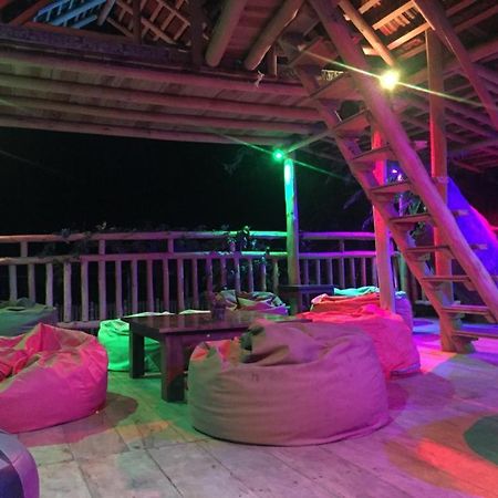 Tiki Bar Hostel Ella Eksteriør billede