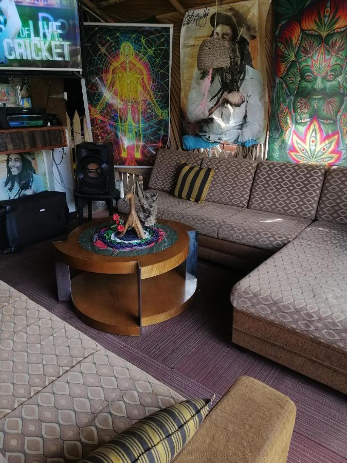 Tiki Bar Hostel Ella Eksteriør billede